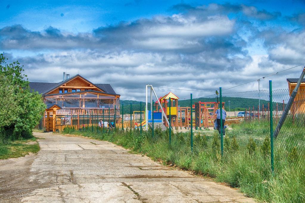 Koliba Zlatá Podkova Hotel Košice Quarto foto